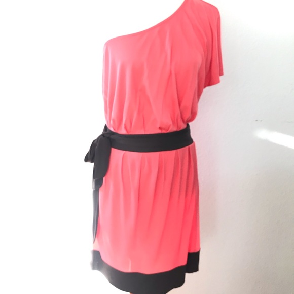 Dress - Picture 3 of 8